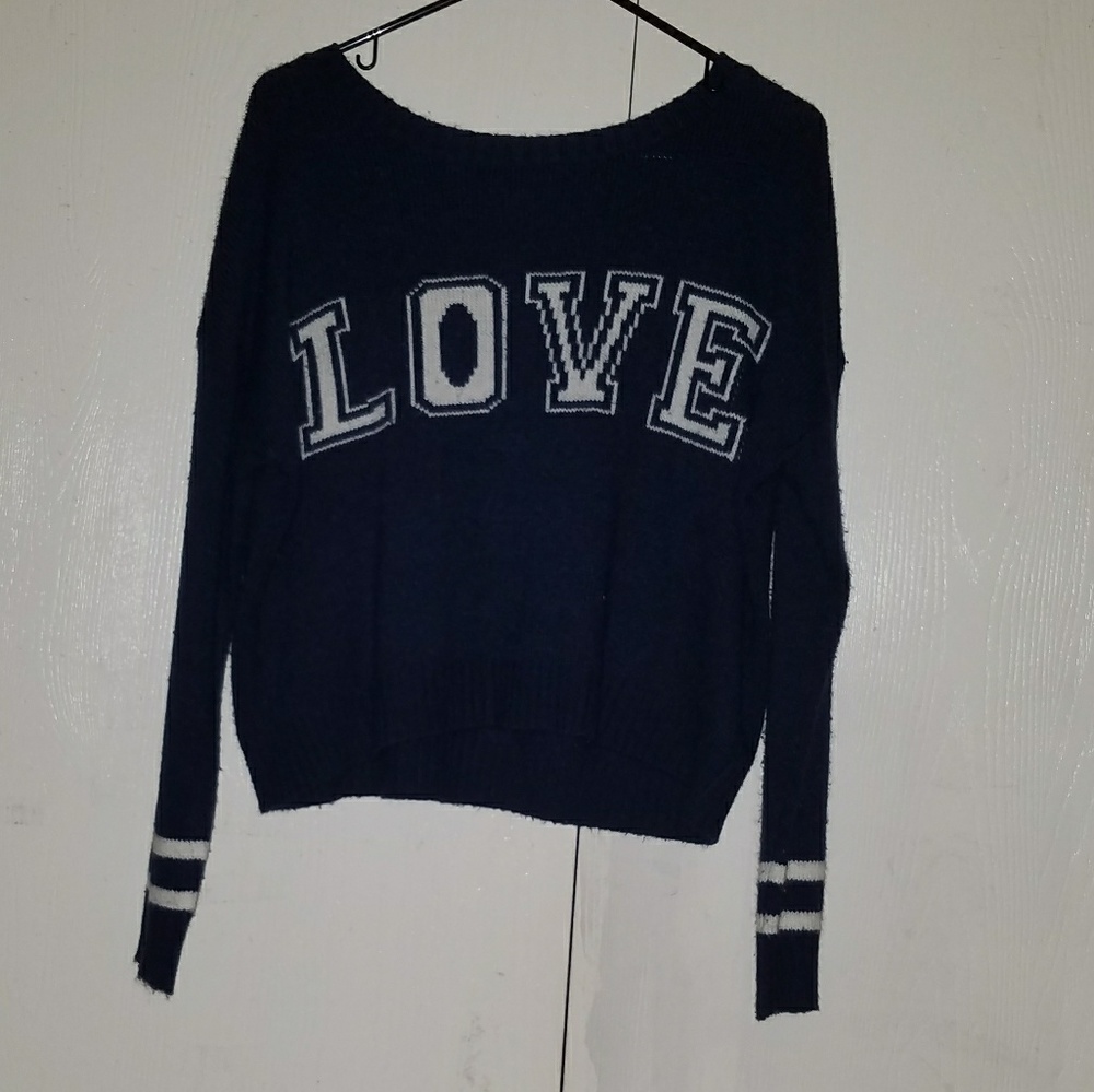 NAVY BLUE SWEATER
